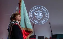 Toniesz uczniu w bagnie niewiedzy, a Pan Ci nie pomoże