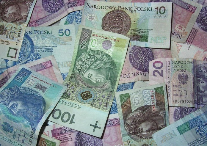 Zamieniał 50 zł na miliony