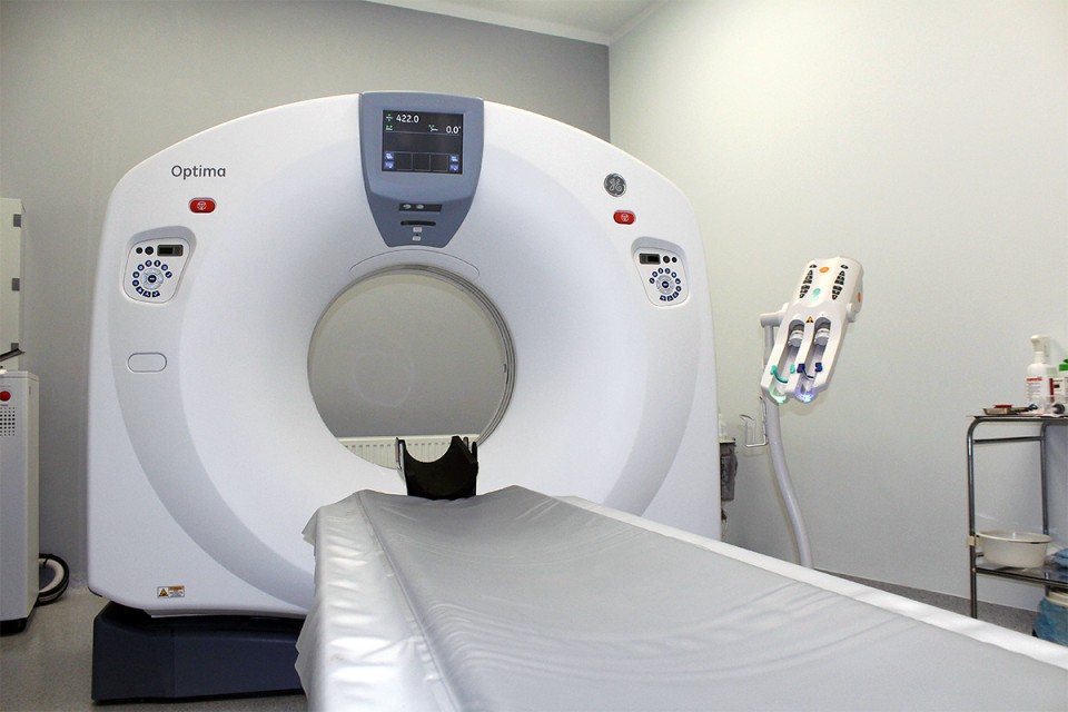 Tomograf czeka na pacjentów w Szpitalu Pediatrycznym