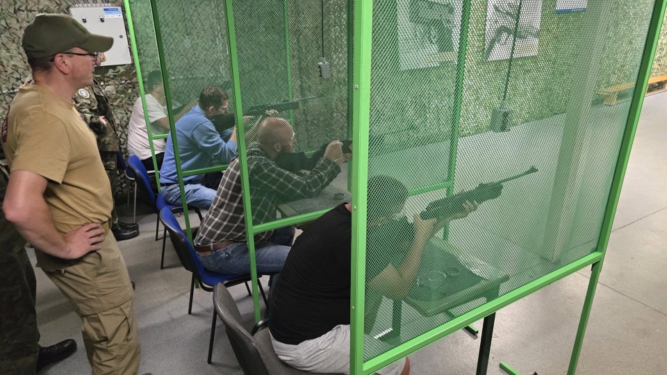 Będą uczyć mieszkańców strzelania