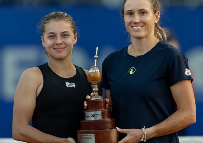 Dobry weekend sportowców. Tenisistki z trofeum w Buenos Aires.