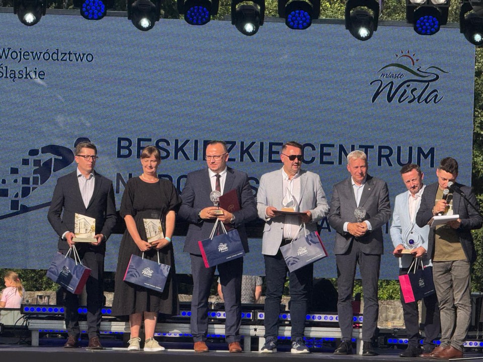 Otwarto Beskidzkie Centrum Narciarstwa im. Adama Małysza w Wiśle(zdjęcia)