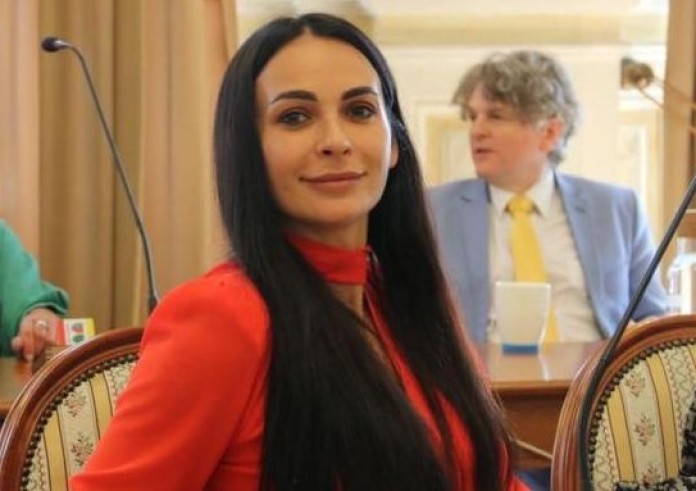 O kiwaniu głową i kiwaniu wyborców