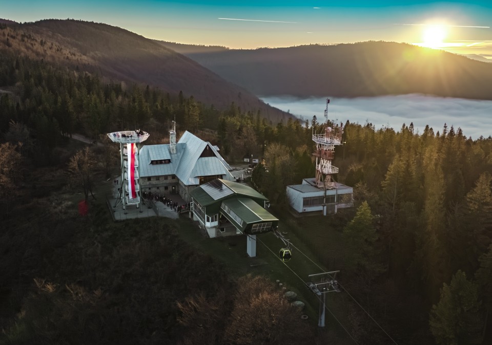 Największa flaga w Beskidach już w piątek na Szyndzielni