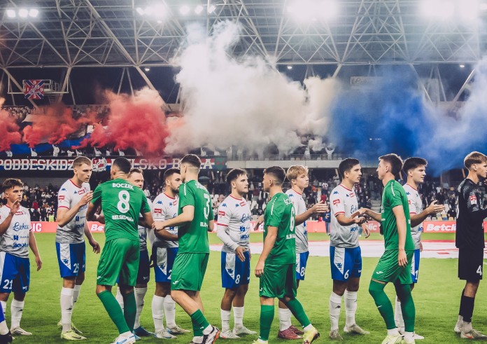 Derby na stadionie miejskim