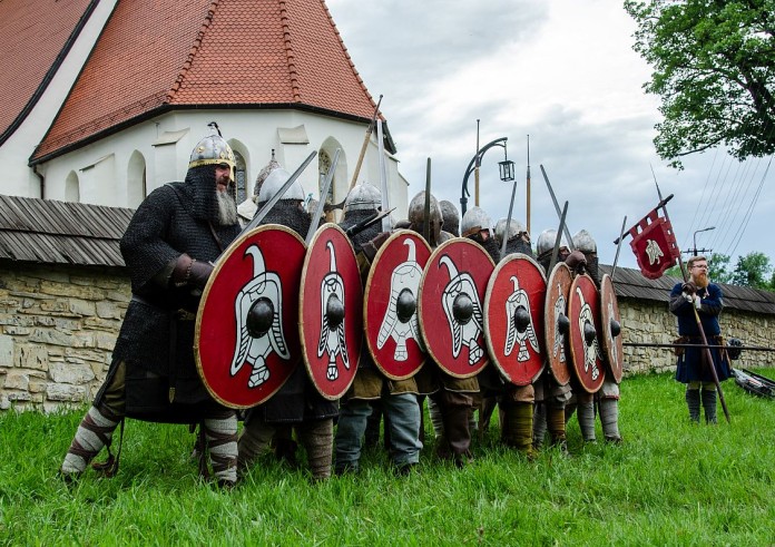 W Starym Bielsku historycznie, w Hałcnowie w ogrodach
