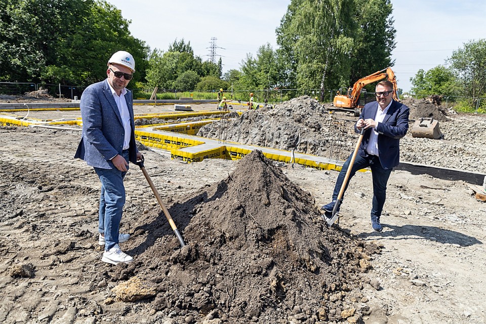 Prezydent, ksiądz i radny na spontanie