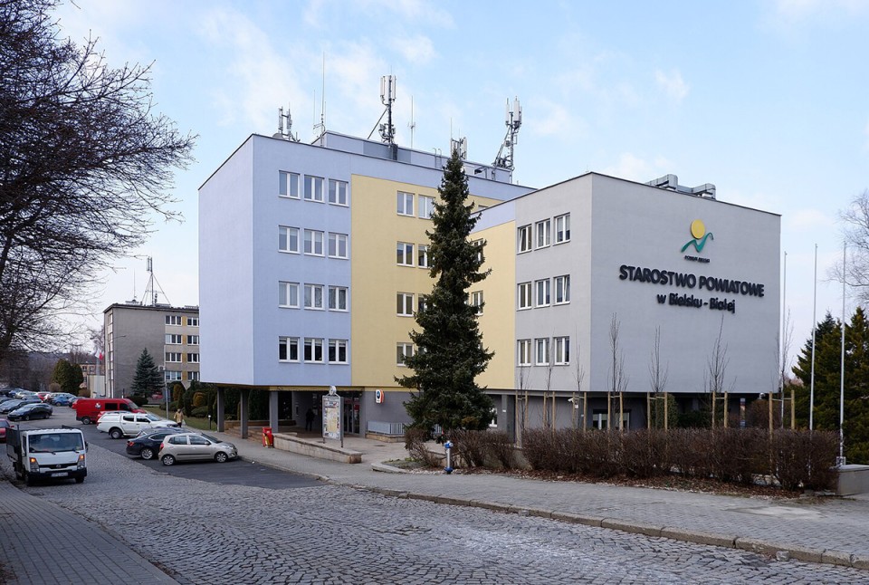 W piątek większość urzędów będzie nieczynna