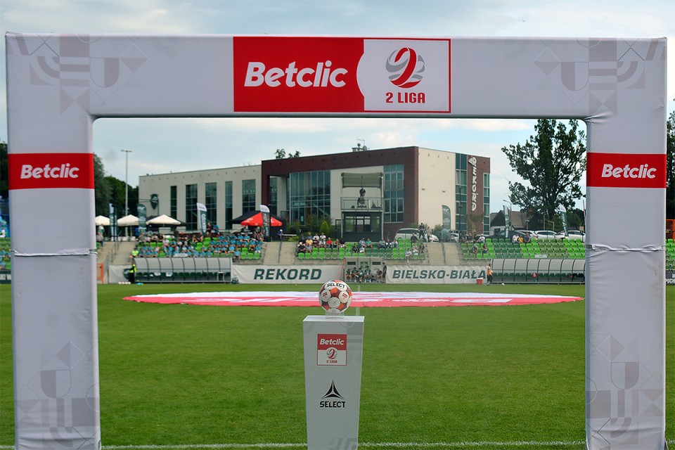 Pierwsza domowa porażka Rekordu