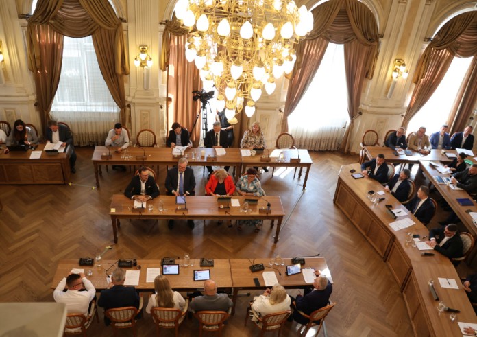 Poszerzona strefa parkowania w mieście