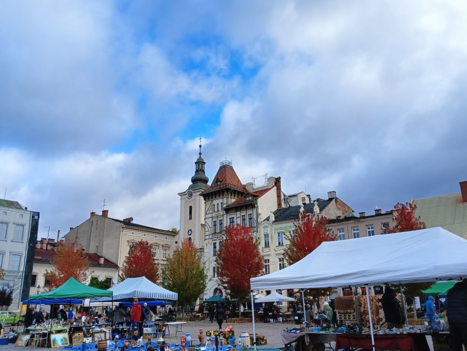 Ostatnia w tym roku Giełda Staroci w Białej