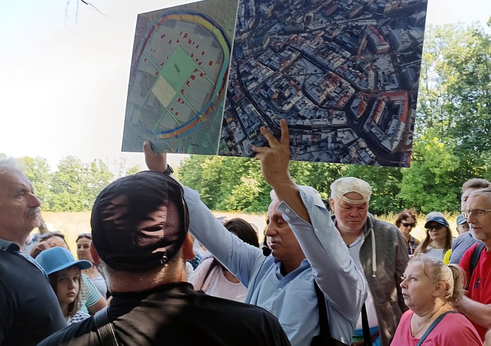 Po grodzisku i w kościele. Sobota z Chorążymi [zdjęcia]