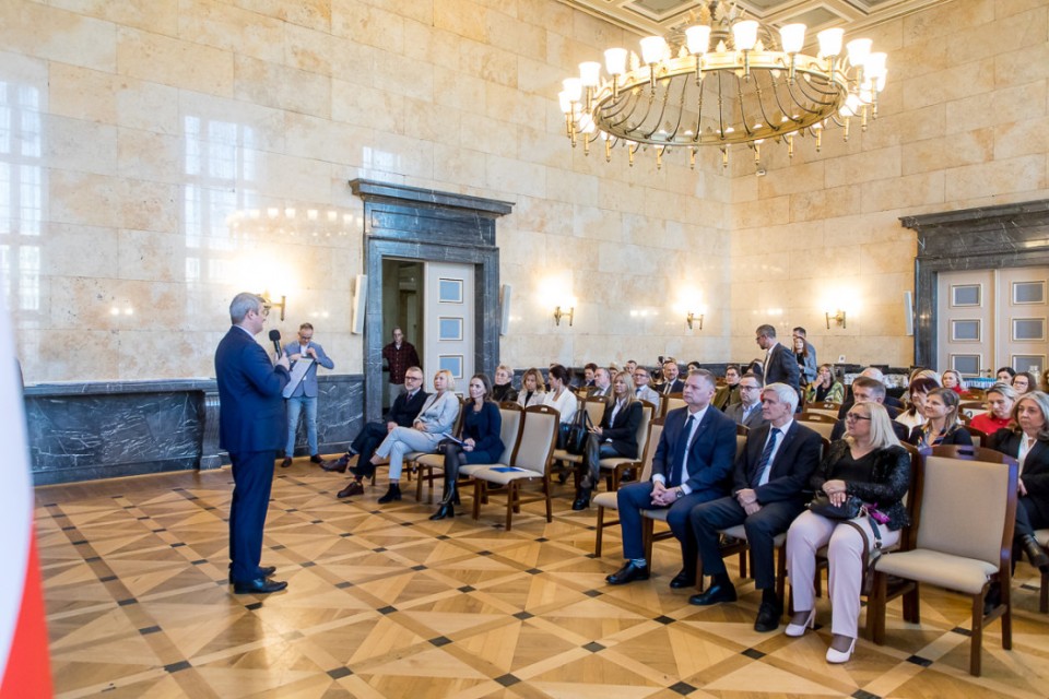 Transformacja sprawiedliwa, ale dość skromna