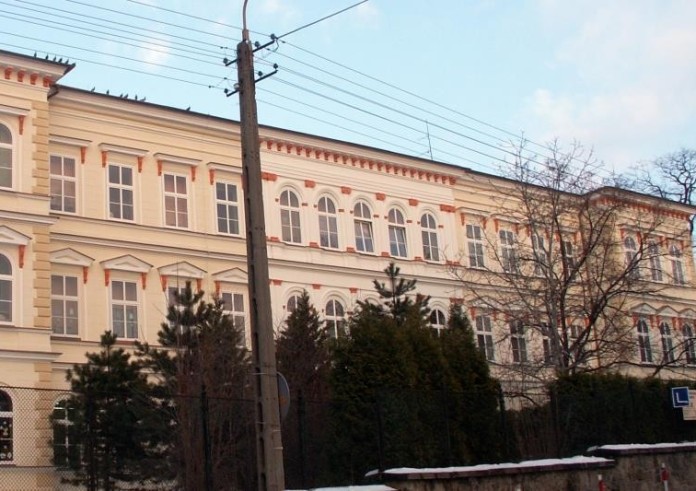 O spotkaniu 13. Listopada w/s SP nr 9 , z perspektywy rodziców