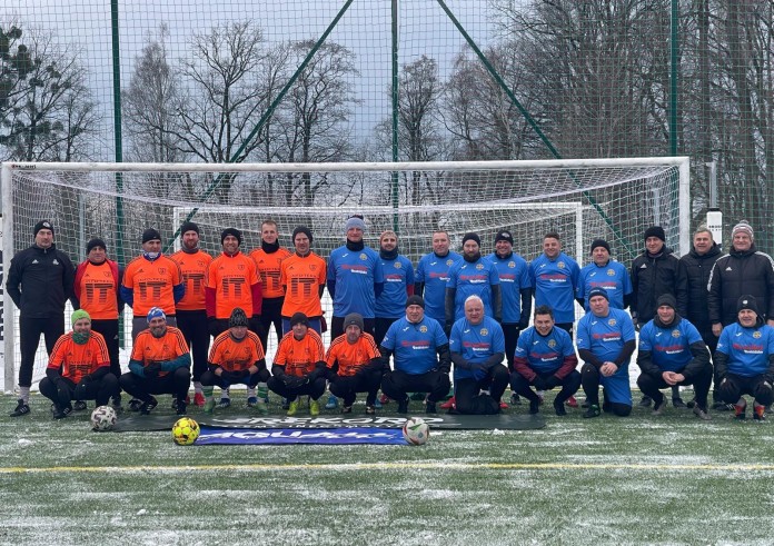 Piłkarze Bielskich Orłów Nowy Rok celebrowali na boisku w Wapienicy