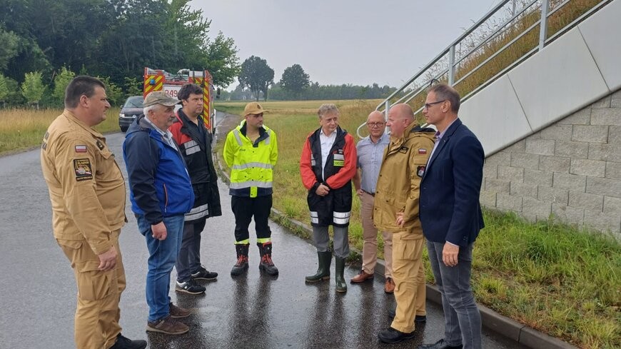 Z dużej chmury – zwykły deszcz