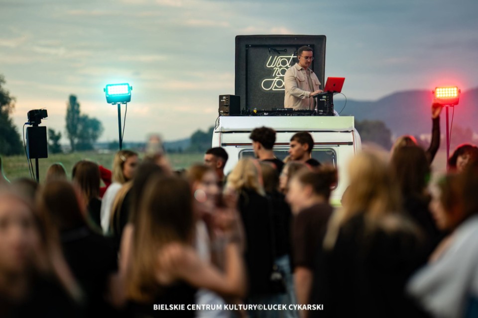 Wlot na Spot Extra w Białej Północ