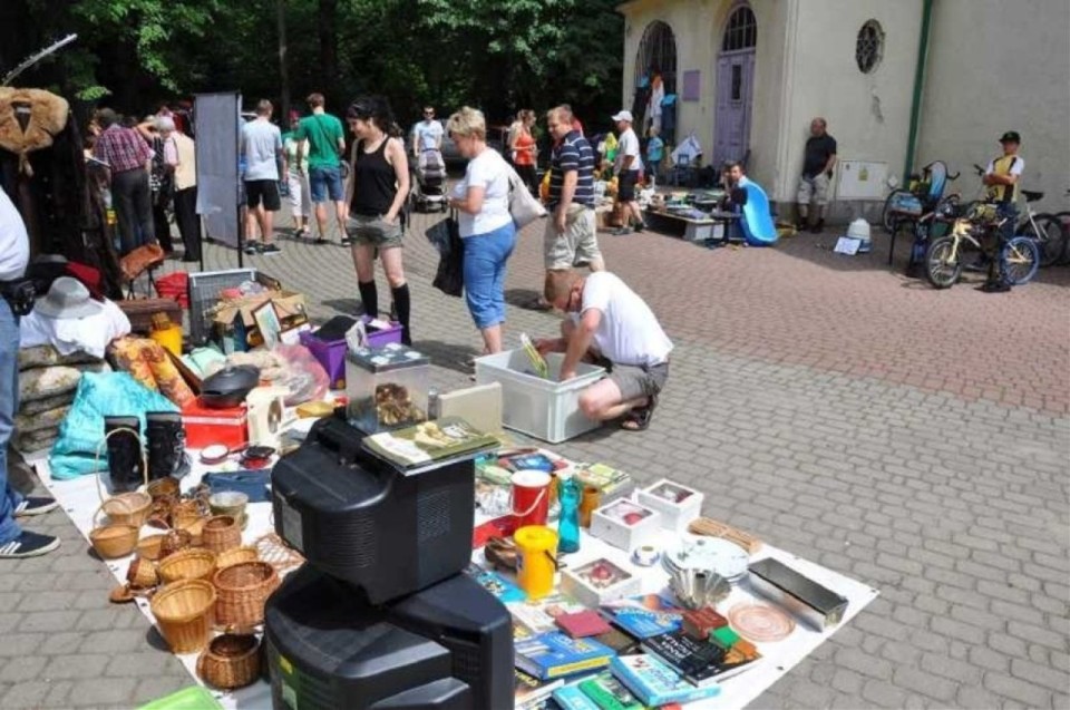 Wyprzedaż garażowa na Osiedlu Piastowskim