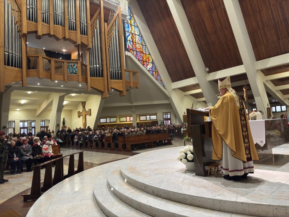Mocne przesłanie bp Piotra Gregera podczas Mszy za Ojczyznę