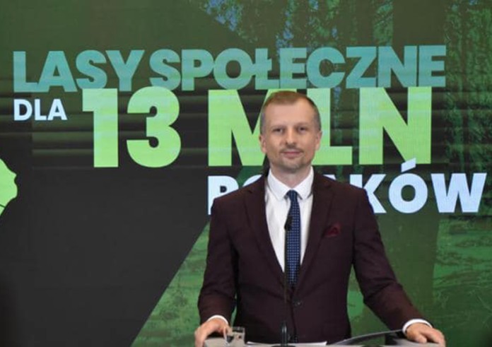 Przeciw odwołaniu wiceministra